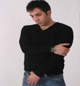 دانلود آهنگ اشتباه از بهنام علمشاهی دانلود آهنگ اشتباه از بهنام علمشاهی