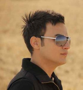 دانلود آهنگ دنیا دنیا از کامران مولایی