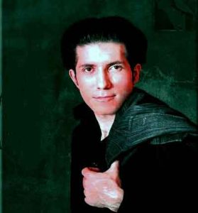 دانلود آهنگ برو از آرش یوسفیان