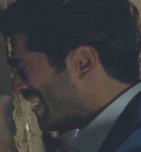 دانلود کلیپ گریه آور کمال در سریال اکیا