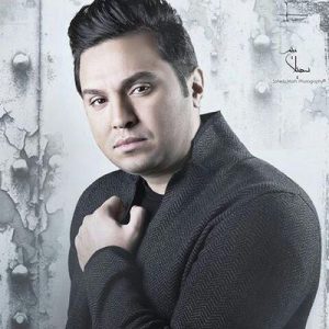 دانلود آهنگ صد سال اول از بابک مافی