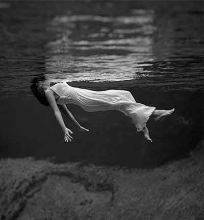 غمگین سرنوشت