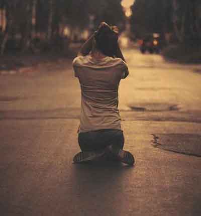 نمیگی غریبه