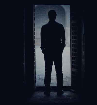 آهنگ تو نگو خدانگهدار کابوس میراث مرغوب تاریکی کاشکی عاشق