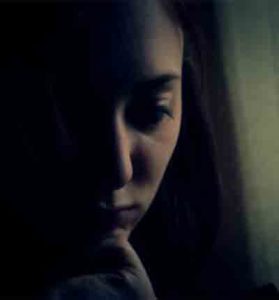 دانلود آهنگ نباید به این فاصله دست زد 