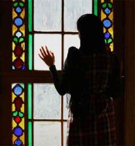 دانلود آهنگ باز این دل دیوونه دنبال همزبونه – مگه دل حالیشه