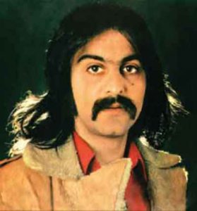 دانلود آهنگ عاشق موندن از کوروش یغمایی