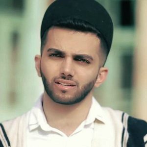 دانلود آهنگ نمیدونم کیم از پویان مختاری به همراه متن دانلود آهنگ نمیدونم کیم از پویان مختاری به همراه متن