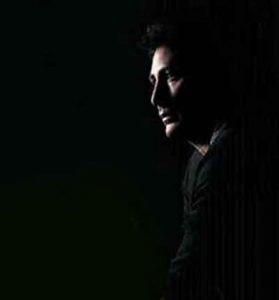 دانلود آهنگ اتفاق ساده از مجتبی کبیری