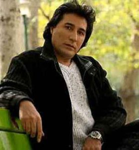 دانلود آهنگ نیم نگاه (طعم تلخ قهوه ی ترک) مجتبی کبیری