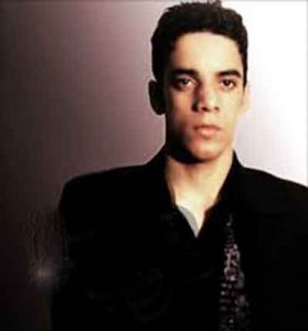 دانلود آهنگ یاد نگاه پاک تو چشممو پر خون میکنه از علی عابدزاده