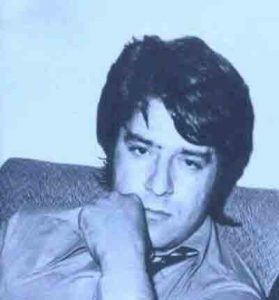 دانلود آهنگ زندگی چیست از احمد ظاهر