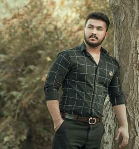 دانلود آهنگ چنی تو نازی با گیتار از رضا کرمی {کامل} دانلود آهنگ چنی تو نازی با گیتار از رضا کرمی {کامل}