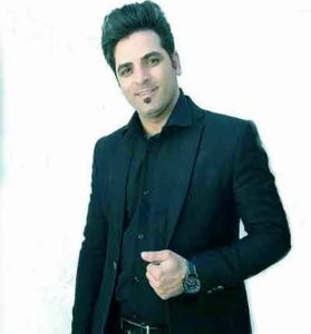 دانلود آهنگ روبروم بشینو دستامو بگیرو از مجتبی ادیان دانلود آهنگ روبروم بشینو دستامو بگیرو از مجتبی ادیان