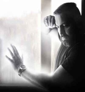 دانلود اهنگ توی دنیای بزرگ تو قلب کوچیک منی مهدی زارعی