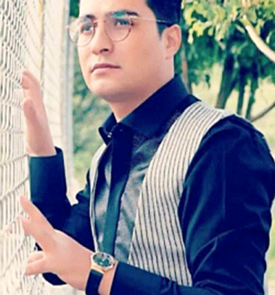 آهنگ یکی در خانه ی خود یار داره از اصغر باکردار