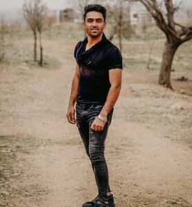 دانلود آهنگ دل مو دربدره چشمل حیرون تونه از حسین رستمی