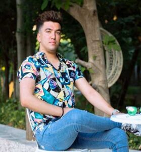 دانلود آهنگ گفتم تو شیرین منی از سجاد فرهادی