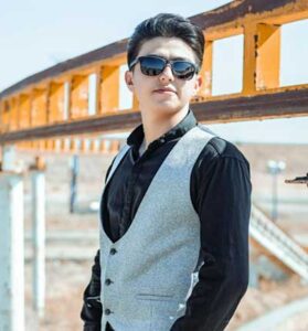 دانلود آهنگ مونده رو دستم این دلم از علیرضا زارع دانلود آهنگ مونده رو دستم این دلم از علیرضا زارع