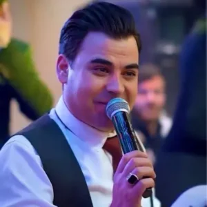 دانلود آهنگ دنبال رد پاهاته تو ساحل خیالی بیدل برزویی