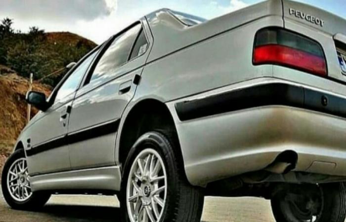 تو بناز به دختر مو به لاستیک