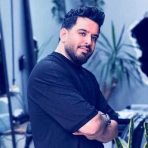 دانلود آهنگ میخونم از غم که بدونه دنیا که قلبم خونه از محسن دولت