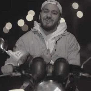 دانلود آهنگ داغ عشقت موند رو قلبم جاتو با درد پر میکردم از عباس عباسی