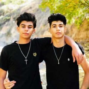 دانلود اهنگ ای روزگار لعنتی دردامو من به کی بگم ایرج ثانی دانلود اهنگ ای روزگار لعنتی دردامو من به کی بگم ایرج ثانی