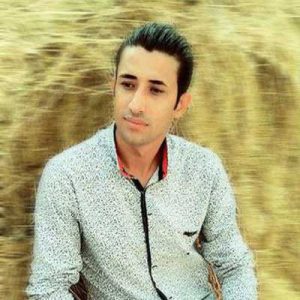 دانلود آهنگ آبروتو که عزیزم پای عشقمون گذاشتی {کامل}