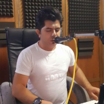 آهنگ علی رزاقی بنام شراب ده ساله خرابتم امشب