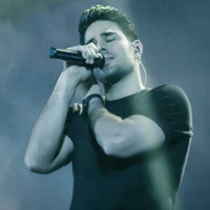 دانلود آهنگ ای ماه پیشانی بگو در آسمان کیستی ؟ ( + ریمیکس) MP3