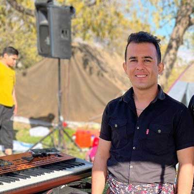 داریوش کریمی آهنگ