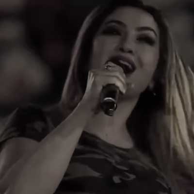 عاشقم عاشق آن لب دندان