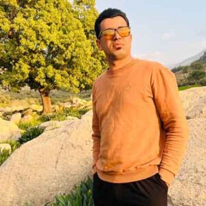 دانلود آهنگ ول بالا بلندم کی میایی رفیق روز تنگم کی میایی