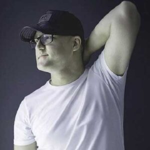 دانلود اهنگ چند وقت نبودم دردت به جونم از محمد طاهر MP3 با کیفیت ۳۲۰ 