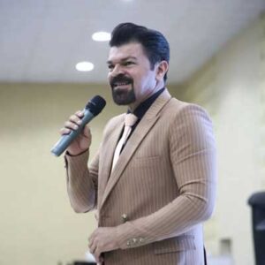 دانلود آهنگ اکنون منم حیران ز عمر رفته سرگردان از محمود سهیلی دانلود آهنگ اکنون منم حیران ز عمر رفته سرگردان از محمود سهیلی