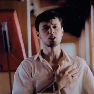 دانلود آهنگ من سیگار نمیکشم که غم هارو پوف کنم (کامل)